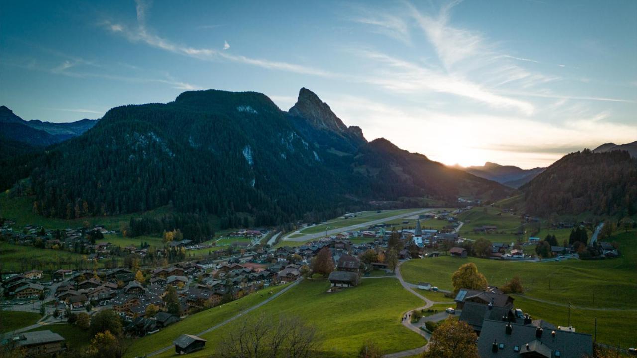 Huus Gstaad Otel Saanen Dış mekan fotoğraf