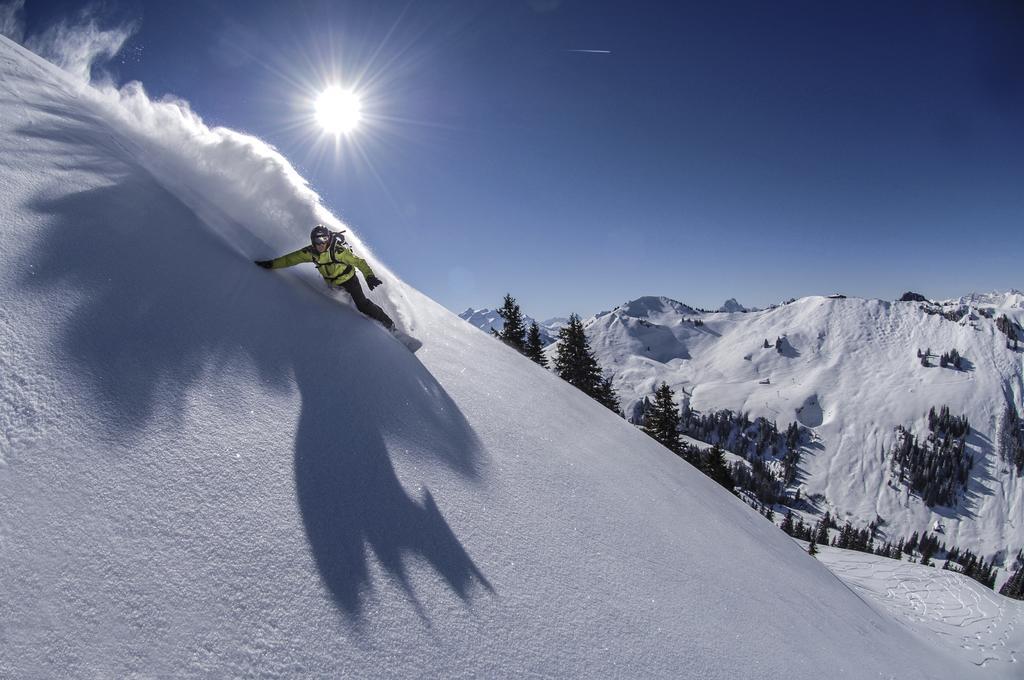 Huus Gstaad Otel Saanen Dış mekan fotoğraf